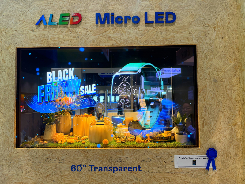 8868体育60吋高透明度Micro LED显示器获&rdquo;最佳Micro LED技术应用奖&rdquo;，将Micro LED面板透明化之设计特性极致发挥，以可扩展性无缝拼接技术打造，具备600 nits全画面亮度、大于60%穿透率及超过NTSC 110%的优异广色域表现，可依需求灵活应用于各种场域